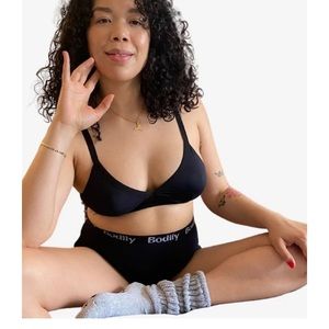 Bodily So Easy nursing bra in black